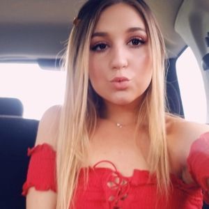 Meet your Posher, Alli